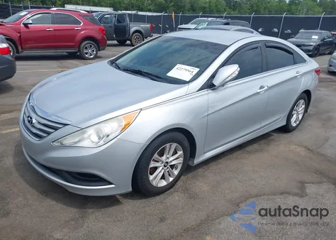 2014 Hyundai Sonata Gls z USA, uszkodzony, nr VIN 5NPEB4AC1EH847569
